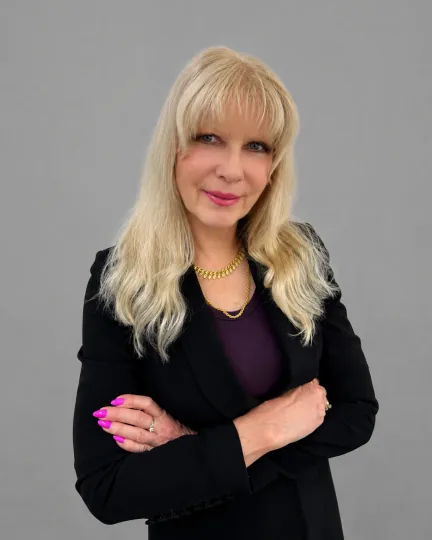 Svetlana Hurrel, Legal Cashier